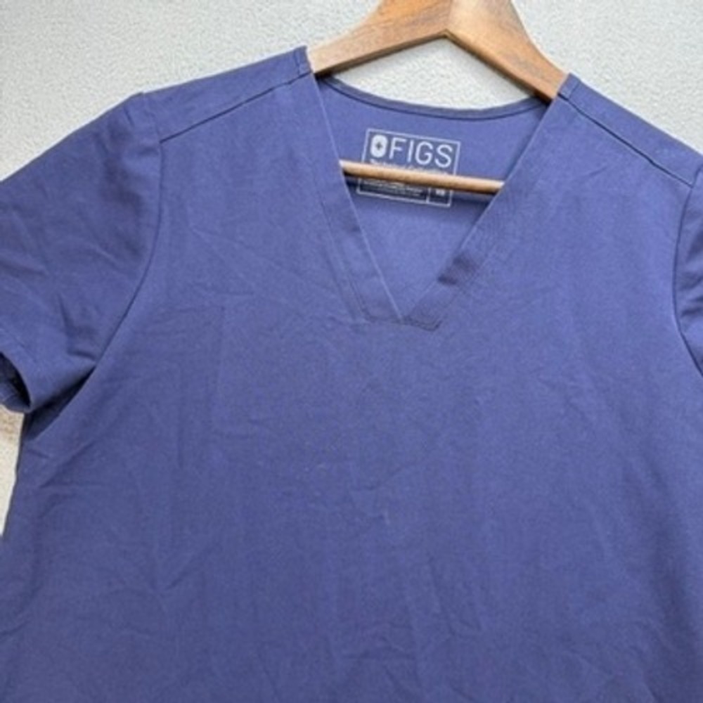 FIGS Scrub Top Technical Collection V-Neck Regular XS Navy Blue 3-Pocket Uniform